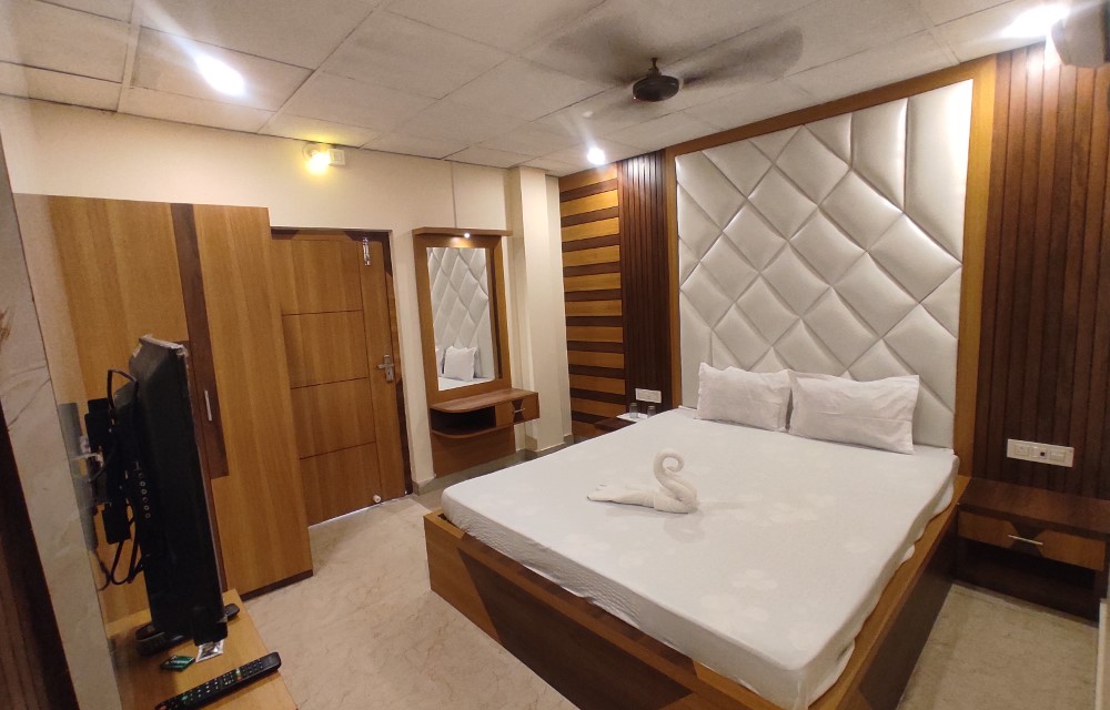 Queen Room